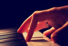 od体育官方入口-大牌球星在欧洲顶级联赛中展现出色表现,点亮足球世界杯