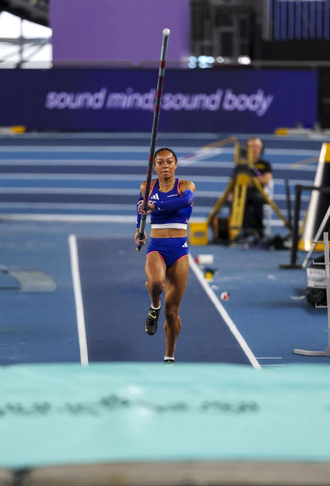 斯洛文尼亚选手斩获田径比赛金牌