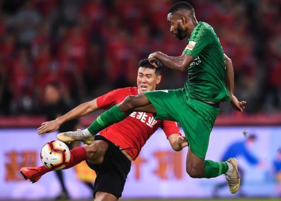 深圳佳兆业紧咬领先对手,全力争夺冠军的简单介绍