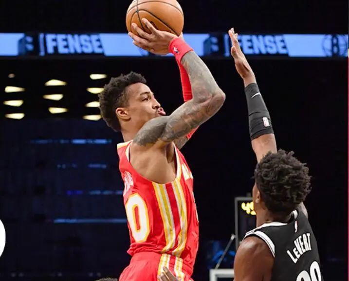 老鹰内讧不断,主帅下课球队动荡 老鹰内讧不断,主帅下课球队动荡